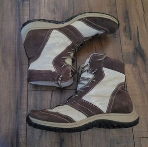 Vintage - Bee Fly High Top Suede & Knit Booties